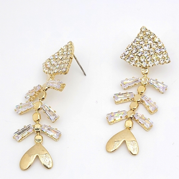 Lot of 8 Silver Gold Tone Vintage Earrings Set + 1 Timex Watch - Picture 11 of 11